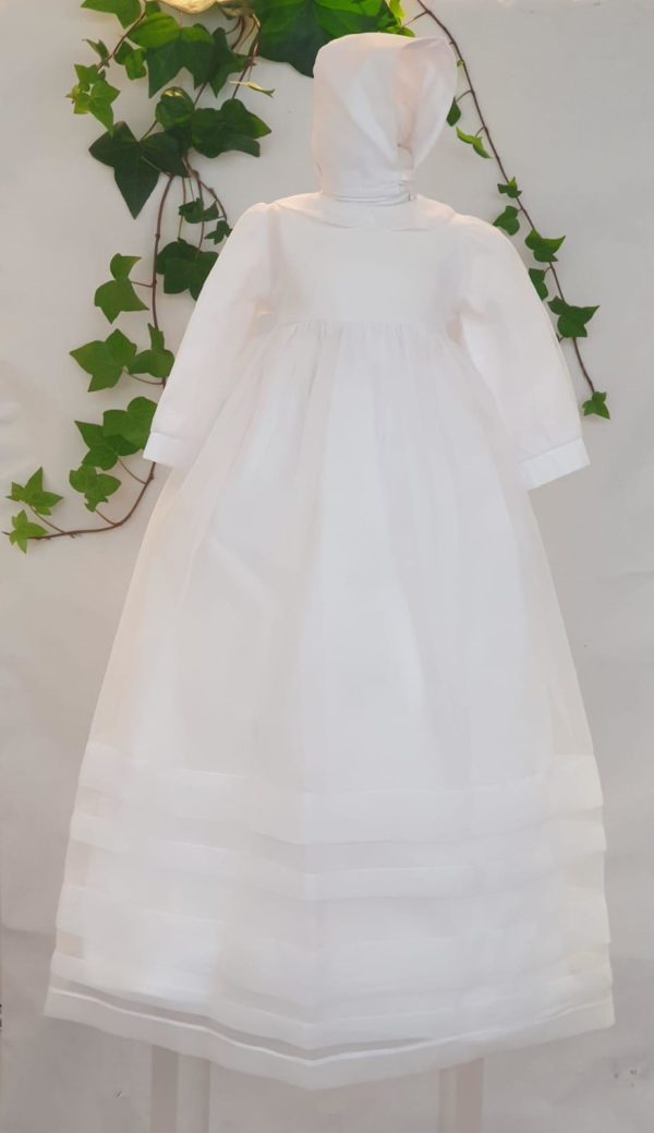 Robe Albane blanche 160 euro robe en organza blanche doublée coton béguin de bapteme