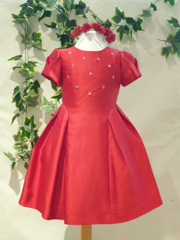 Fille robe mayoral satin rouge 61 euros du 2 ans au 9 ans